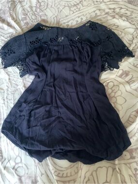 Women’s Navy Lace Yoke Short Sleeve Top